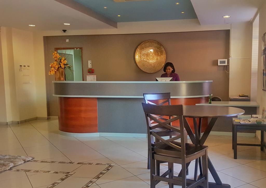 E M City Hotel Willemstad Ngoại thất bức ảnh